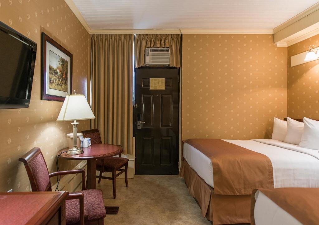 The Guv'Nor Inn Saint-Jean de Terre-Neuve Extérieur photo